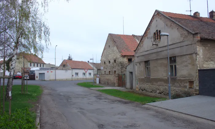 Kostel svatého Šimona a Judy (Lenešice)