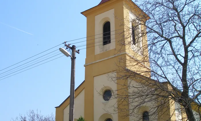 evangelický kostel v Libkovicích pod Řípem