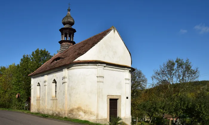 kaple svatého Jana a Pavla (Oploty)