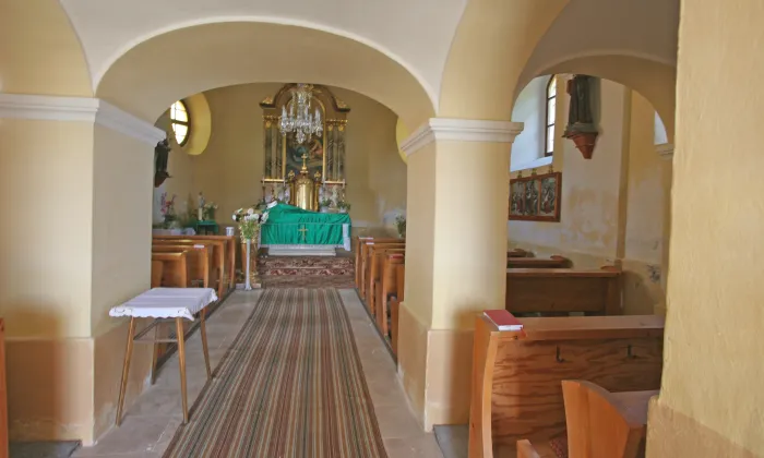 kostel Nalezení svatého Kříže (Chvalatice)
