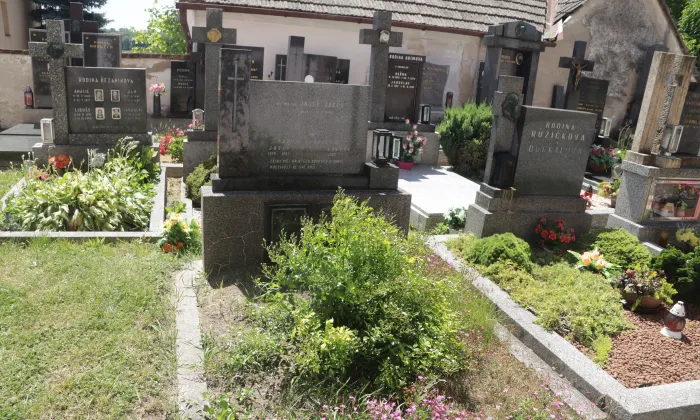 kostel Nanebevzetí Panny Marie (Březník)