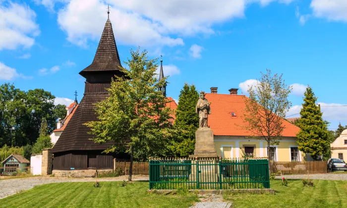 kostel Povýšení svatého Kříže (Třebosice)