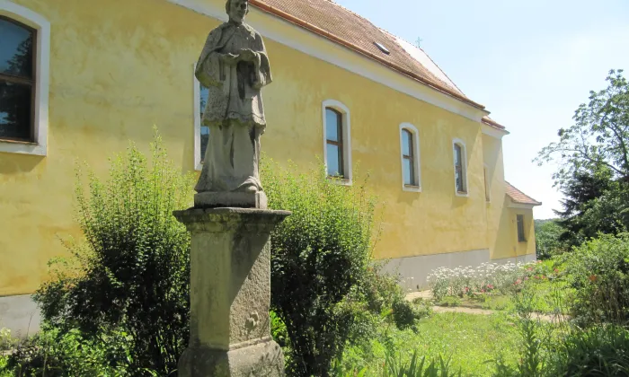 kostel Stětí svatého Jana Křtitele (Týnec)