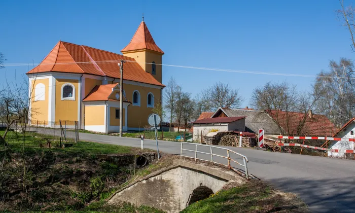 kostel Všech svatých (Janov)