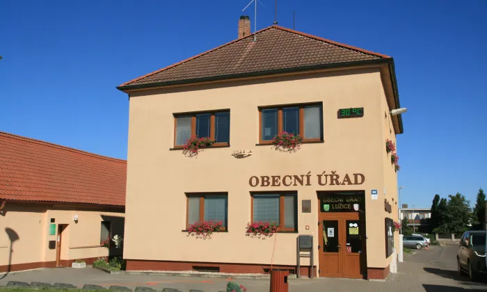 kostel svatého Cyrila a Metoděje (Lužice)