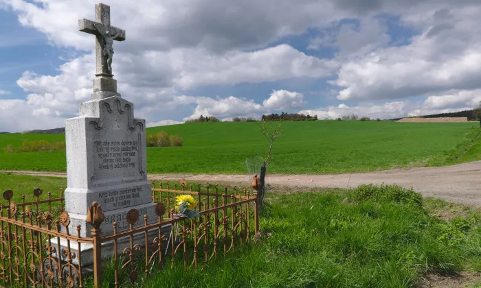 kostel svatého Jakuba Staršího (Rašov)