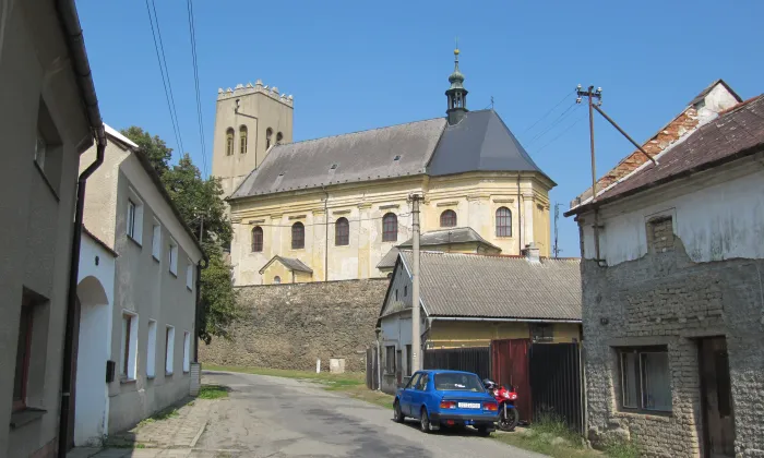 kostel svatého Jiří (Náklo)