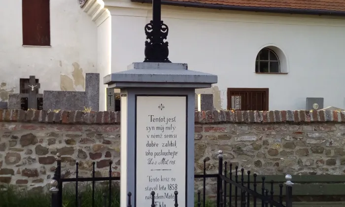 kostel svatého Leopolda (Rokytná)