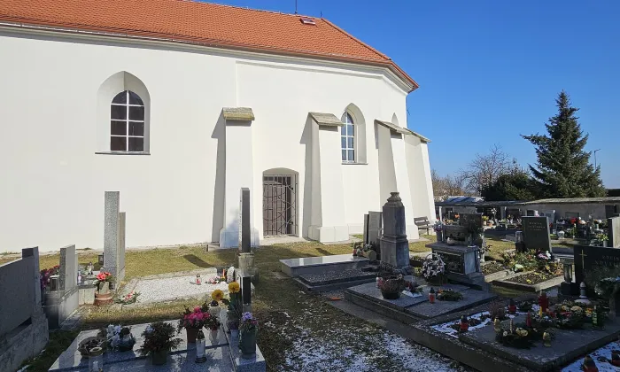 kostel svatého Mikuláše (Stolany)