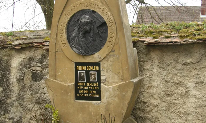 kostel svatého Petra a Pavla (Tasov)