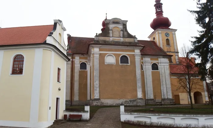 kostel svatých Petra a Pavla (Tištín)