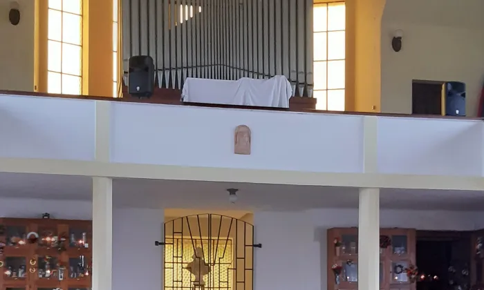 pohřební kaple Auerspergů ve Vlašimi