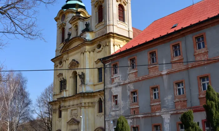 Klášter Dolní Ročov