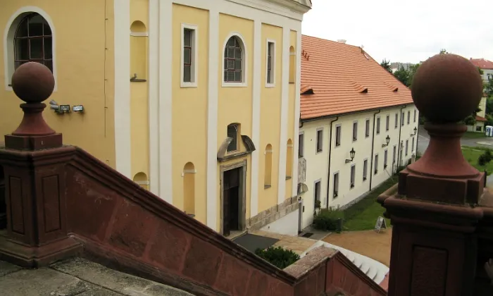 Klášter piaristů