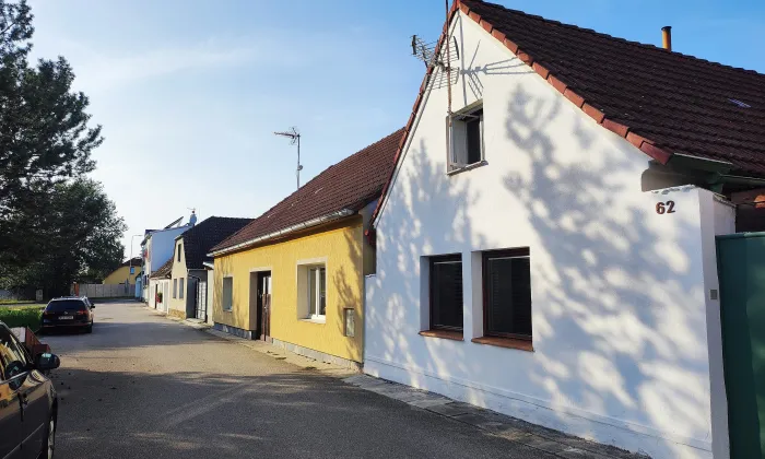 barokní kamenný mostek ve Zlivi