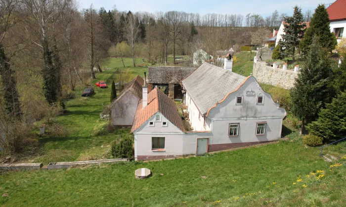 Čapkův most