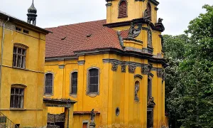 Kostel svatých Petra a Pavla (Peruc)