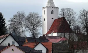 Kostel svatých Petra a Pavla (Petrovice u Sušice)