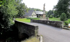 kamenný most ve Chvalkovicích