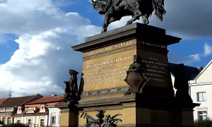 pomník Jiřího z Poděbrad