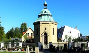 kaple na hřbitově v Doksech
