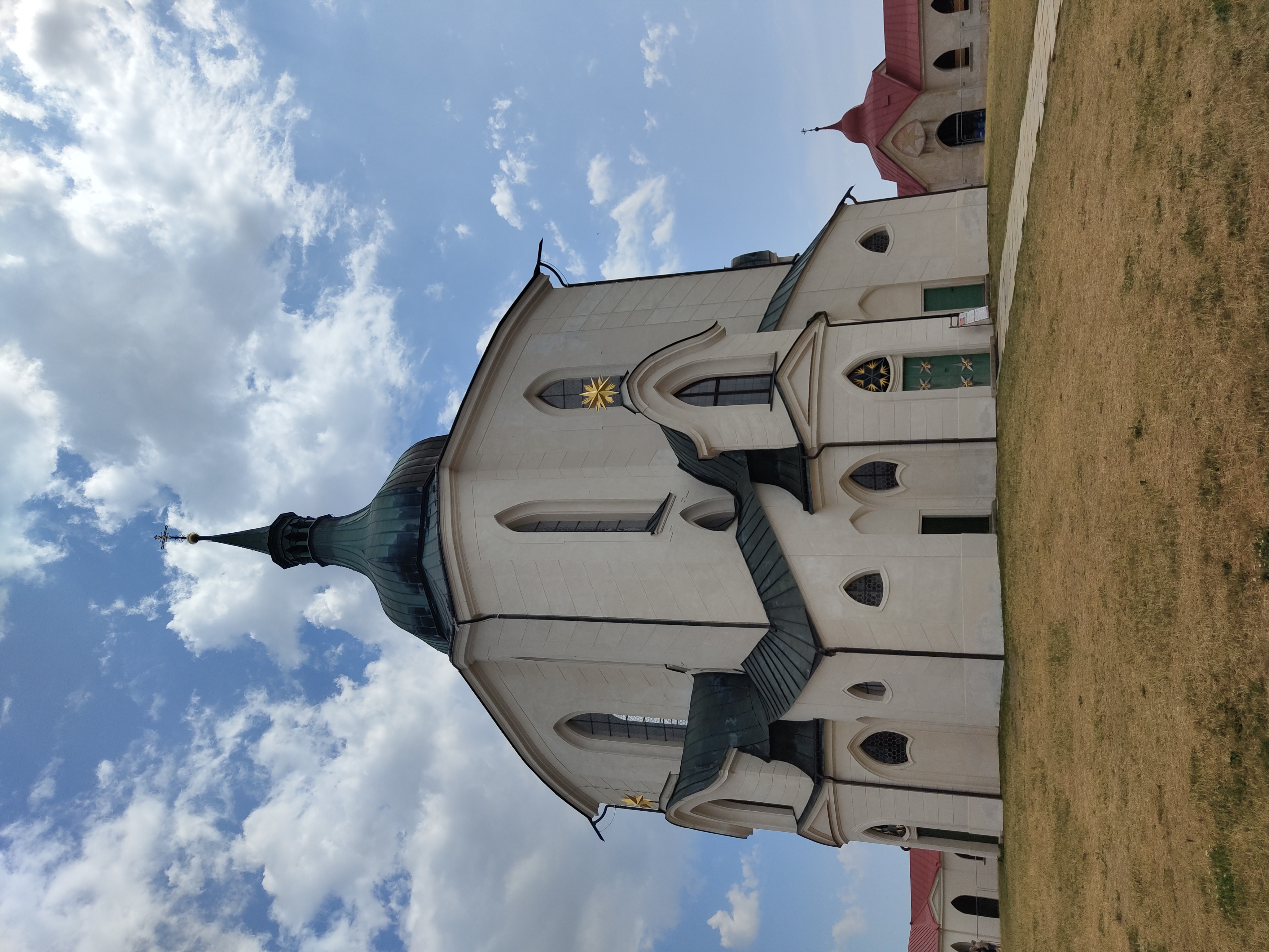 
<span>kostel svatého Jana Nepomuckého (Žďár nad Sázavou 2)</span>
