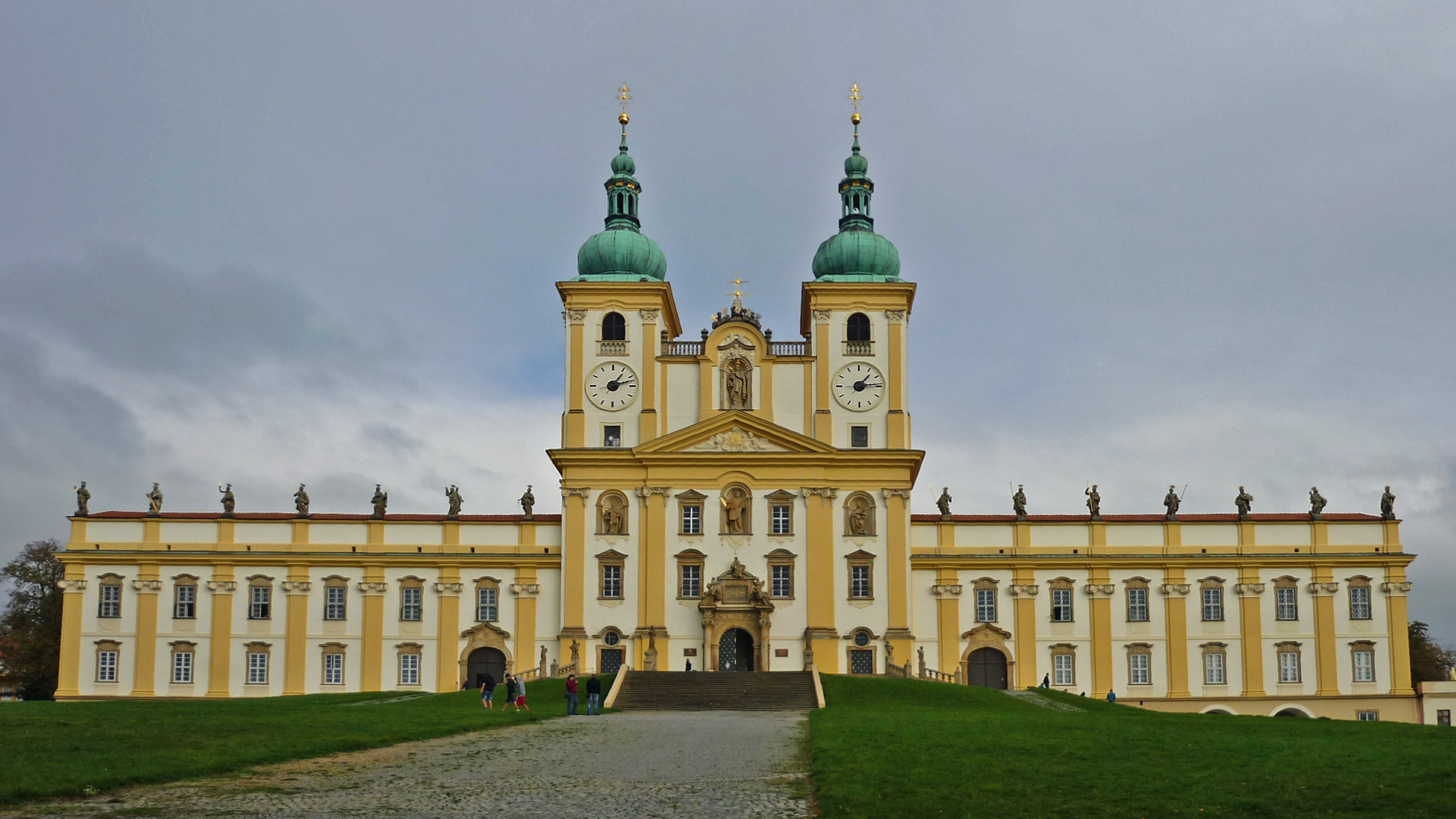
<span>Bazilika Navštívení Panny Marie (Svatý Kopeček)</span>
