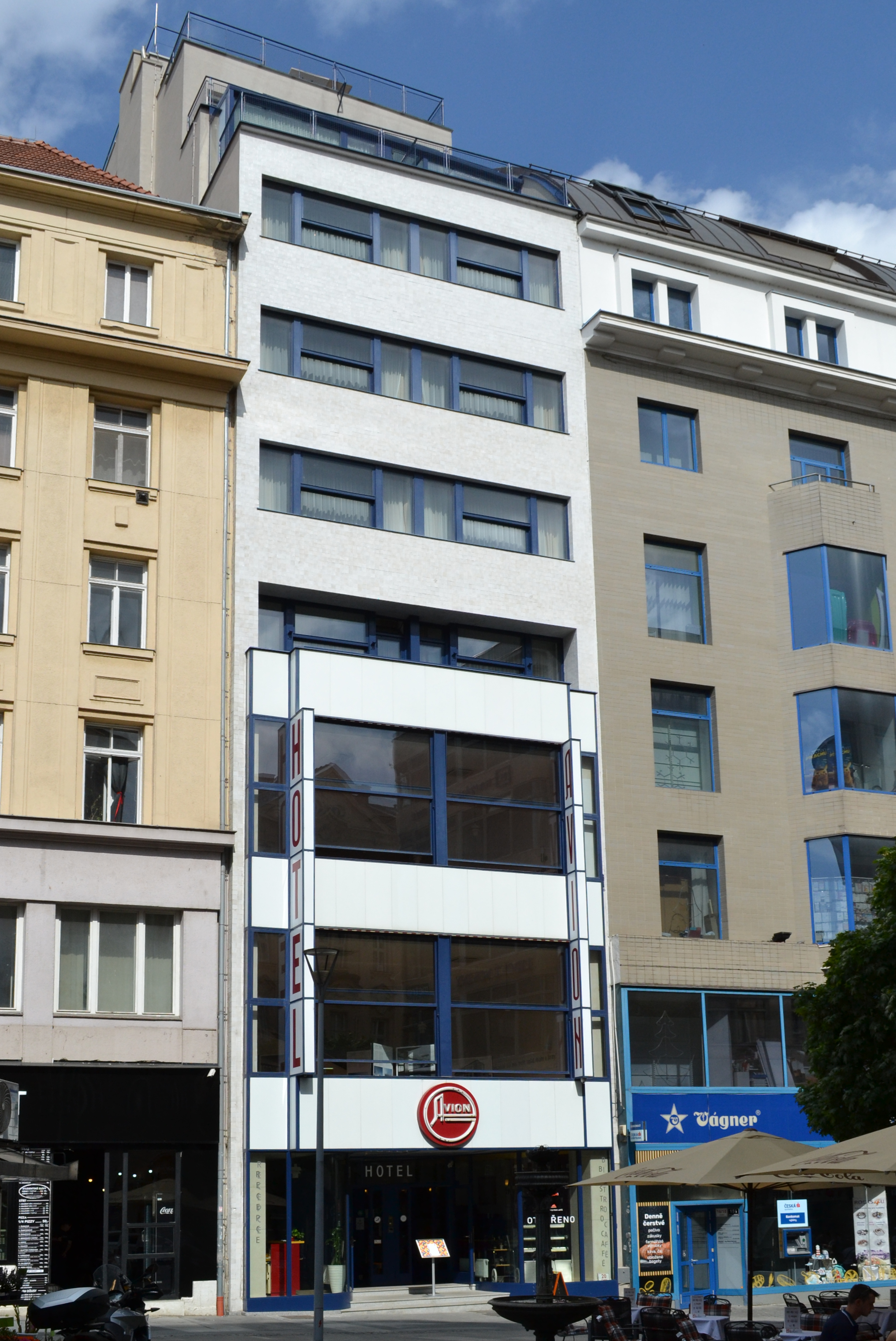 
<span>Hotel Avion</span>
